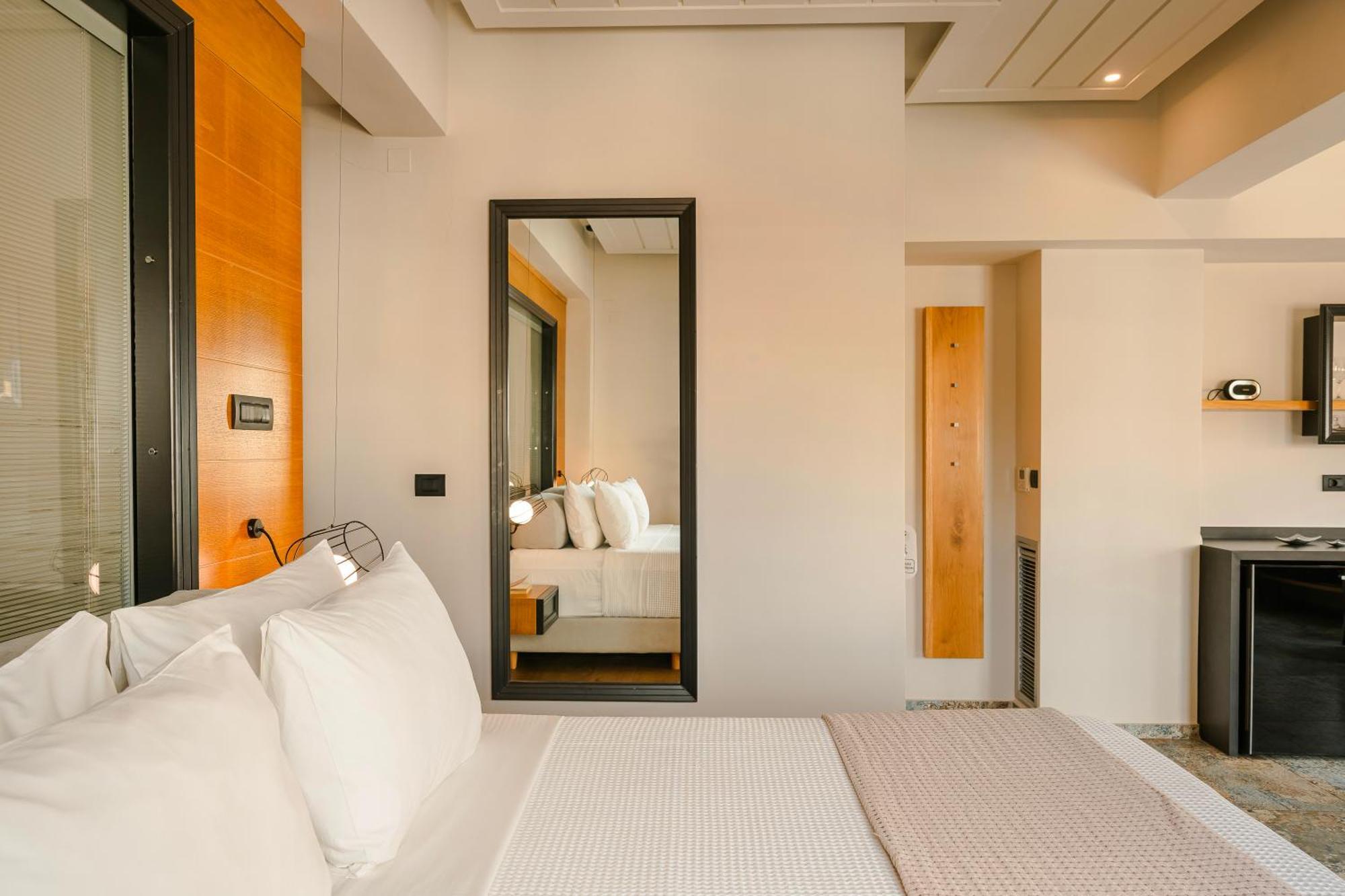 Querini Luxury Suites Chania  Exteriör bild