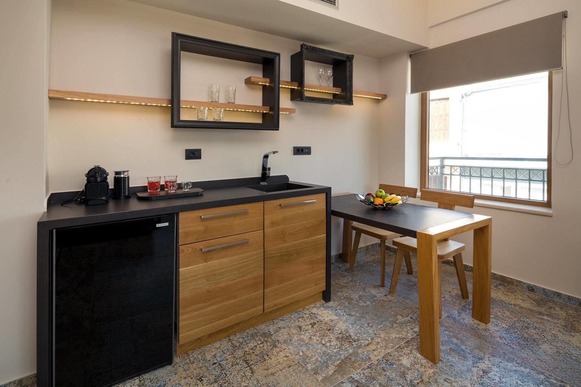 Querini Luxury Suites Chania  Exteriör bild